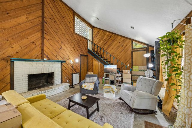 237 Long Drive, Onalaska, TX 77360
