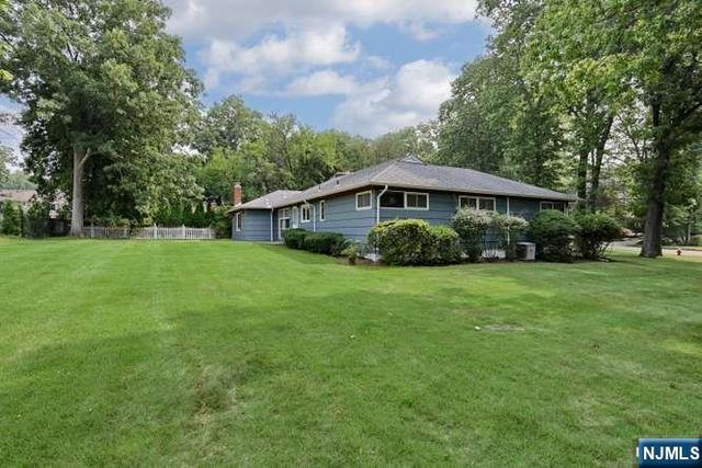 91 Rose Avenue, Woodcliff Lake, NJ 07677