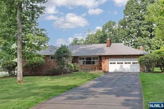 91 Rose Avenue, Woodcliff Lake, NJ 07677