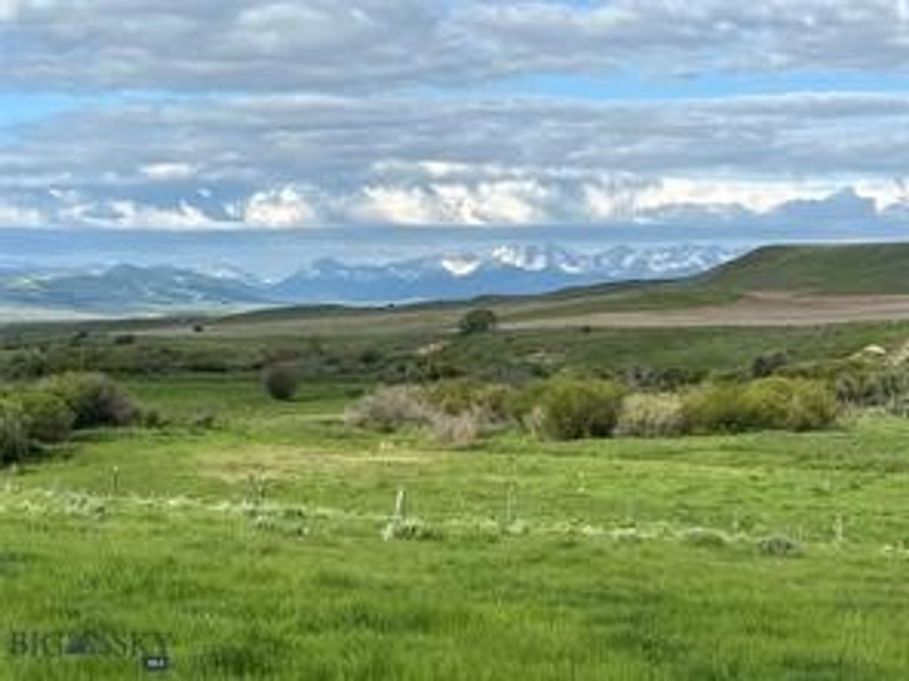 000 Elk Creek Road W, Wilsall, MT 59086