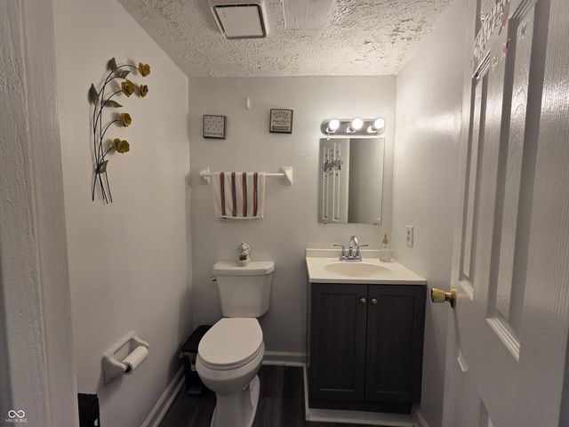 8512 Green Valley Drive, Indianapolis, IN 46217