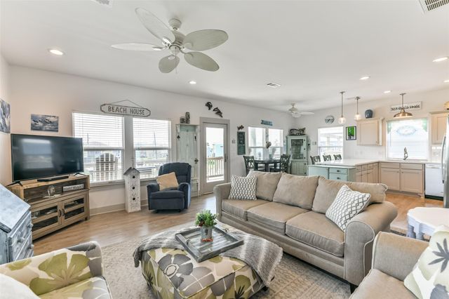 3263 Hidden Gold, Crystal Beach, TX 77650