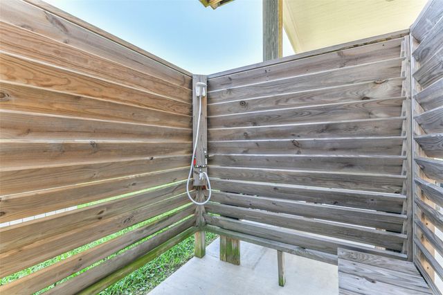 3263 Hidden Gold, Crystal Beach, TX 77650