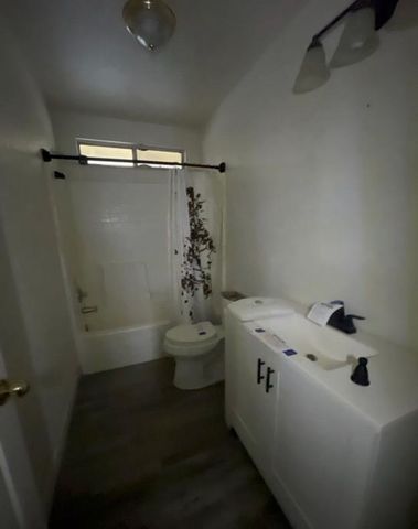 6341 Elkhorn Manor Dr, Rio Linda, CA 95673