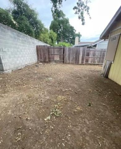 6341 Elkhorn Manor Dr, Rio Linda, CA 95673