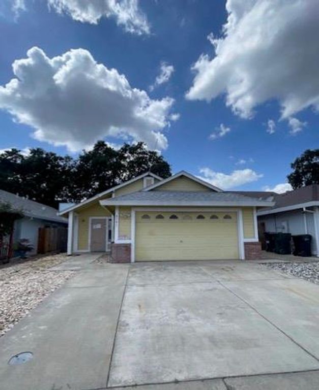 6341 Elkhorn Manor Dr, Rio Linda, CA 95673