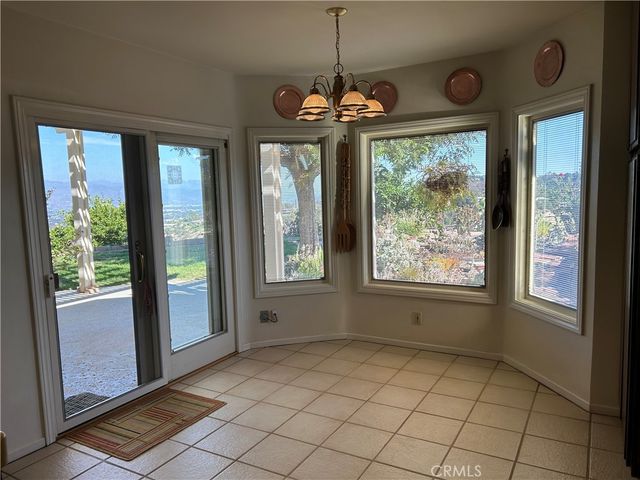 14676 Deervale, Sherman Oaks, CA 91403