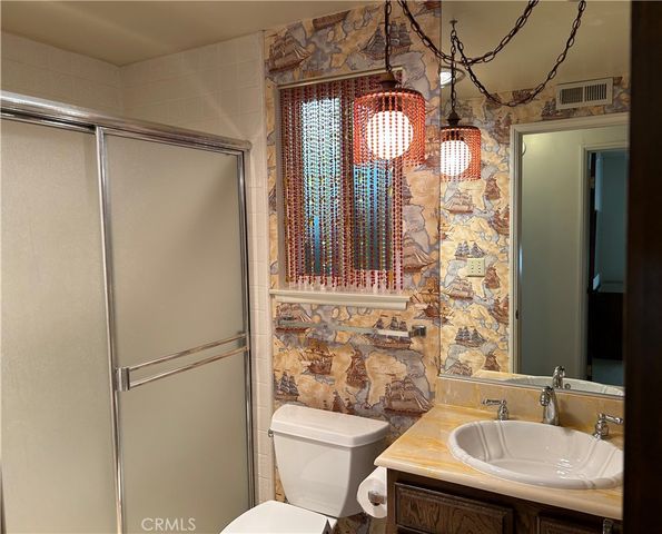 14676 Deervale, Sherman Oaks, CA 91403