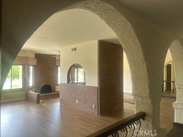 14676 Deervale, Sherman Oaks, CA 91403