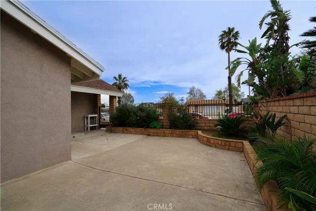 2425 N Fillmore Avenue, Rialto, CA 92377