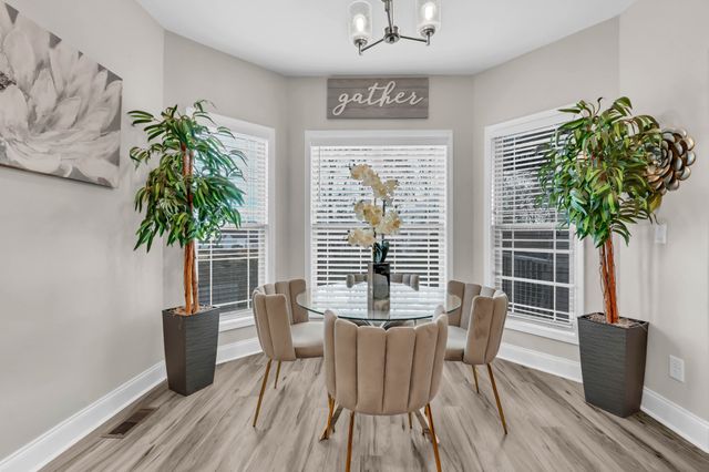 106 David Keith Ln, Clarksville, TN 37042