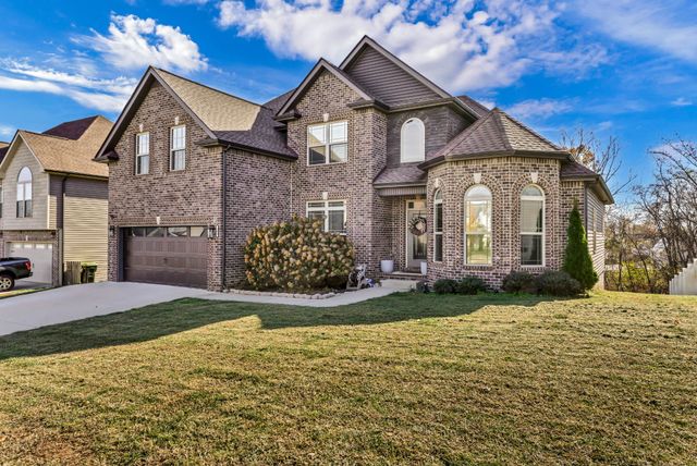 106 David Keith Ln, Clarksville, TN 37042