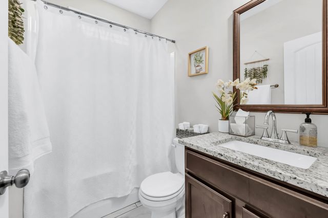 106 David Keith Ln, Clarksville, TN 37042