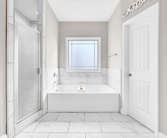 106 David Keith Ln, Clarksville, TN 37042