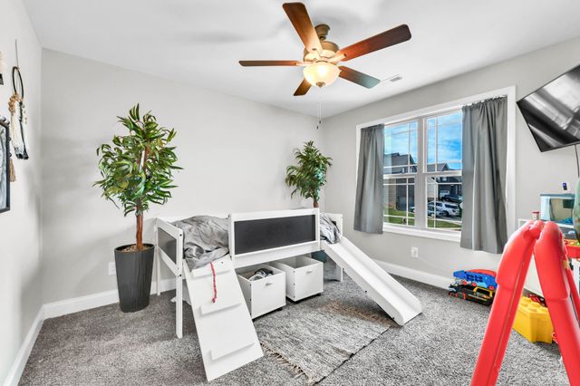 106 David Keith Ln, Clarksville, TN 37042