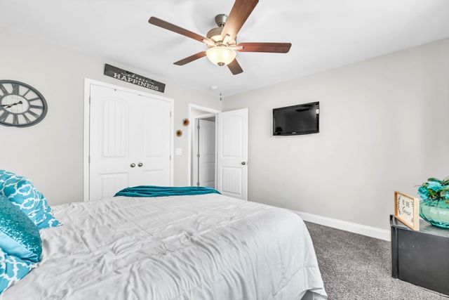 106 David Keith Ln, Clarksville, TN 37042