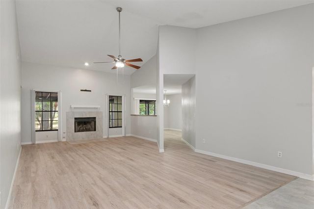 11315 N OLA AVENUE, Tampa, FL 33612