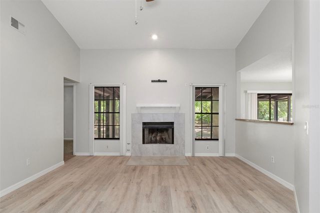 11315 N OLA AVENUE, Tampa, FL 33612