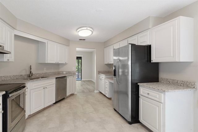11315 N OLA AVENUE, Tampa, FL 33612