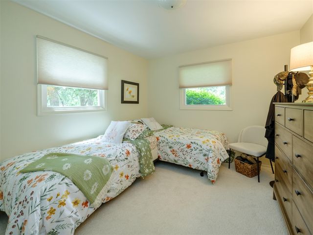 5482 Lindenwood Street, Kalamazoo, MI 49004
