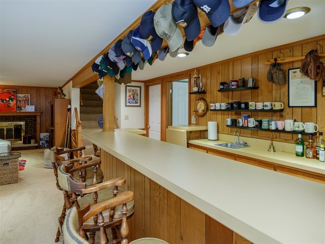 5482 Lindenwood Street, Kalamazoo, MI 49004