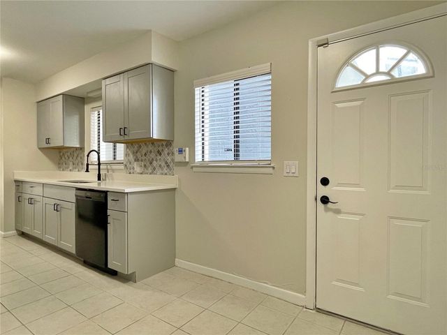 702 SAINT MATTHEW CIRCLE, Altamonte Springs, FL 32714