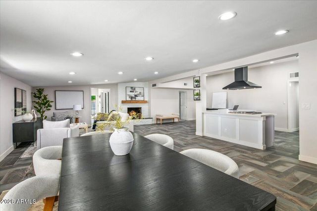 12101 N 36TH Street, Phoenix, AZ 85028