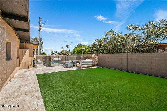 12101 N 36TH Street, Phoenix, AZ 85028