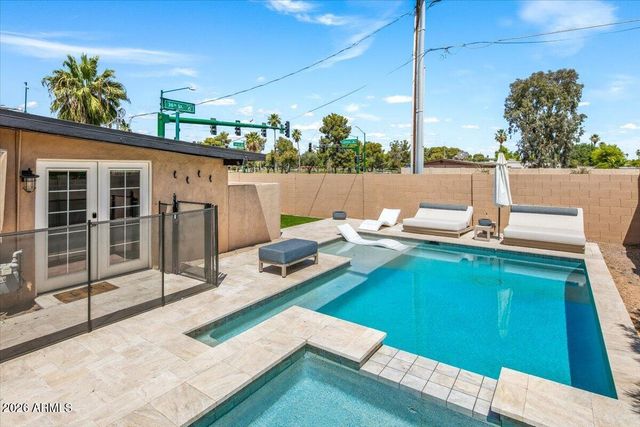 12101 N 36TH Street, Phoenix, AZ 85028
