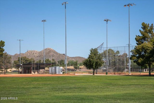 12101 N 36TH Street, Phoenix, AZ 85028