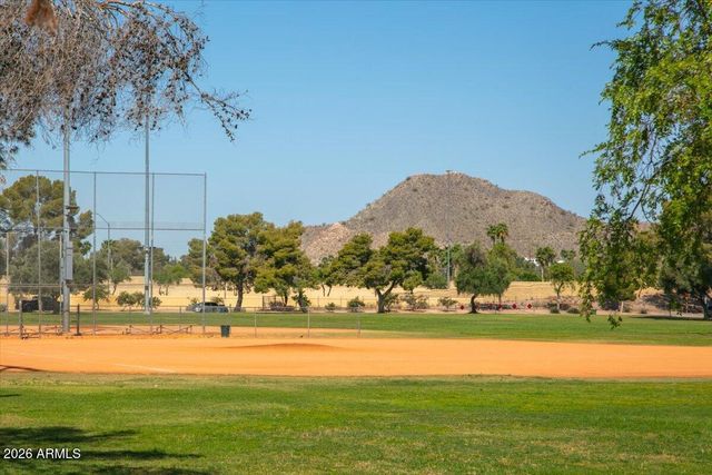 12101 N 36TH Street, Phoenix, AZ 85028