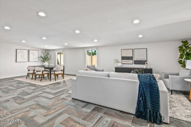 12101 N 36TH Street, Phoenix, AZ 85028