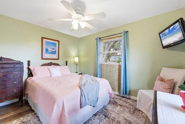 945 MACON ROAD, Venice, FL 34293