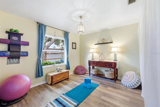 945 MACON ROAD, Venice, FL 34293