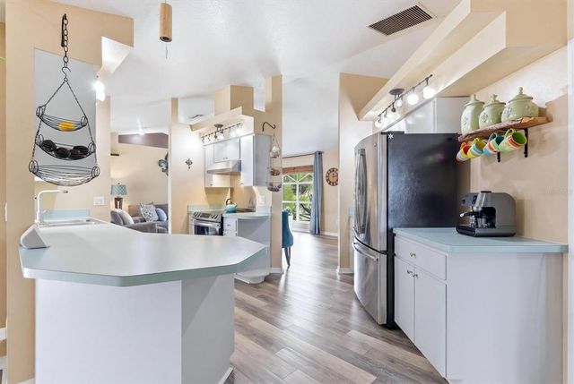 945 MACON ROAD, Venice, FL 34293