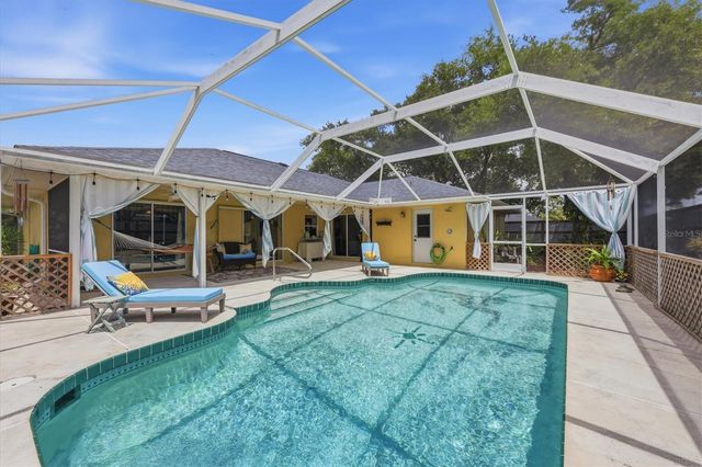 945 MACON ROAD, Venice, FL 34293