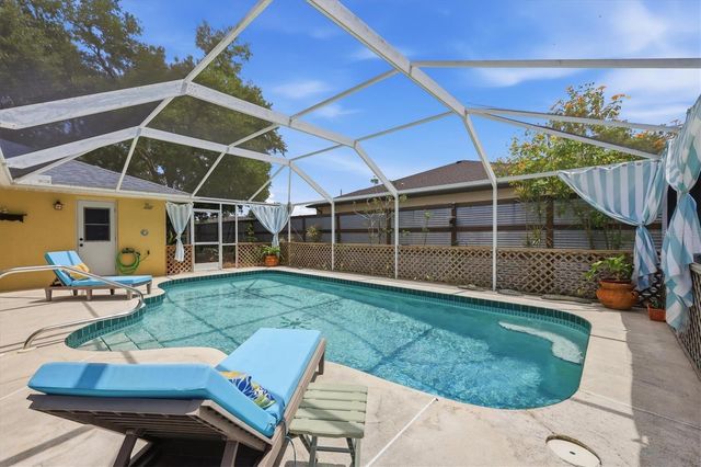 945 MACON ROAD, Venice, FL 34293