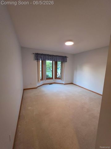 30726 Thistle Avenue, Chesterfield Township, MI 48051