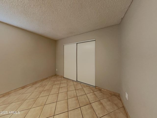 7251 W CINNABAR Avenue, Peoria, AZ 85345