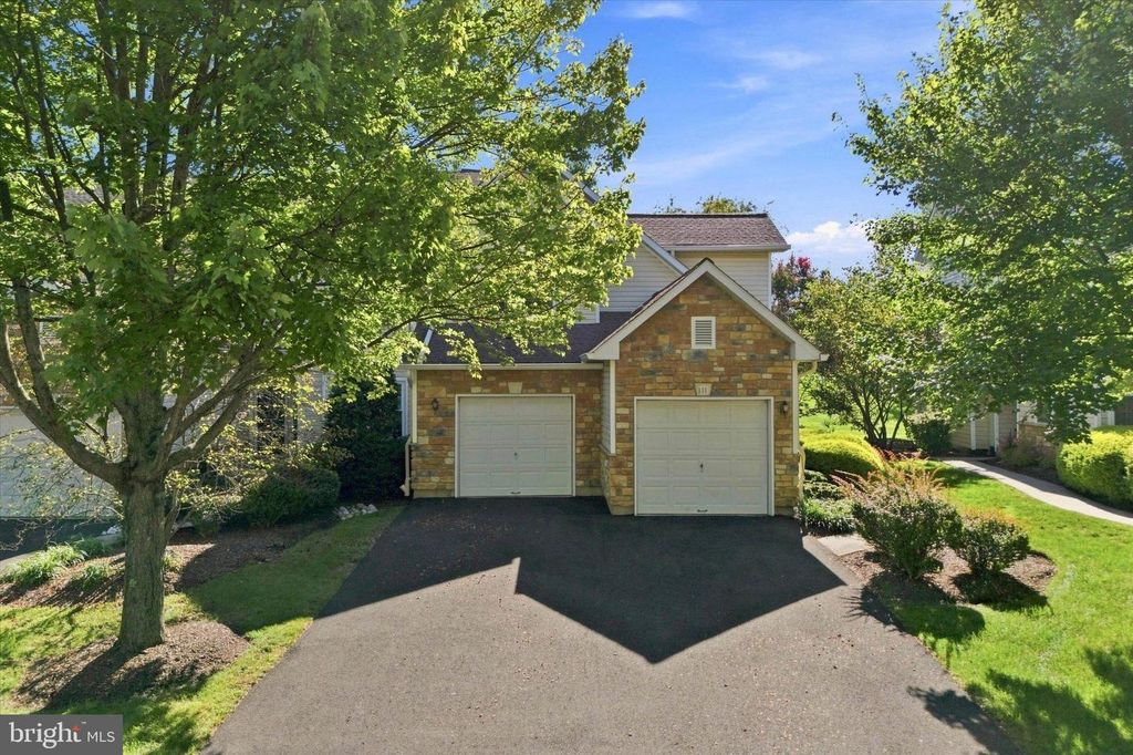 111 GLENEAGLES DR, BLUE BELL, PA 19422 — photo 2