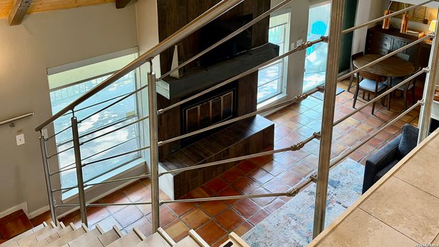 8915 Datapoint Dr Apt 44B, San Antonio, TX 78229