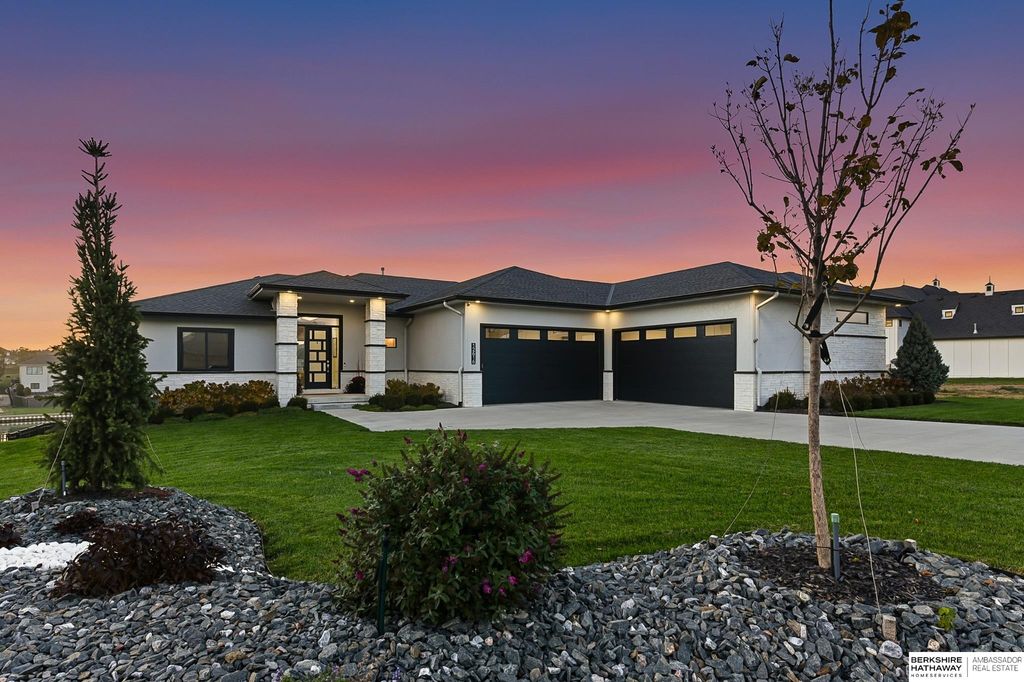 12616 N 178th Circle, Bennington, NE 68007