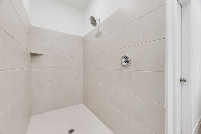 2013 Nokota Parkway, Providence Village, TX 76227