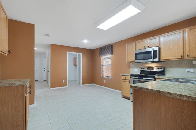 8828 Valley River Drive, Fort Worth, TX 76244