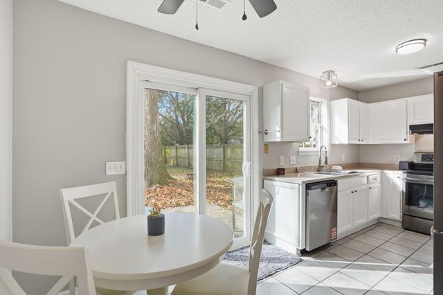 207 Hastings Drive, Goose Creek, SC 29445