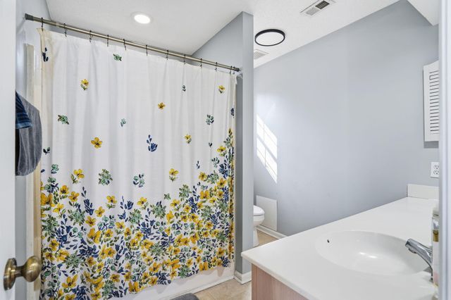 207 Hastings Drive, Goose Creek, SC 29445