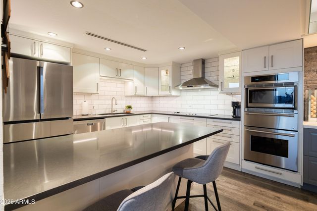 2323 N CENTRAL Avenue 1103, Phoenix, AZ 85004