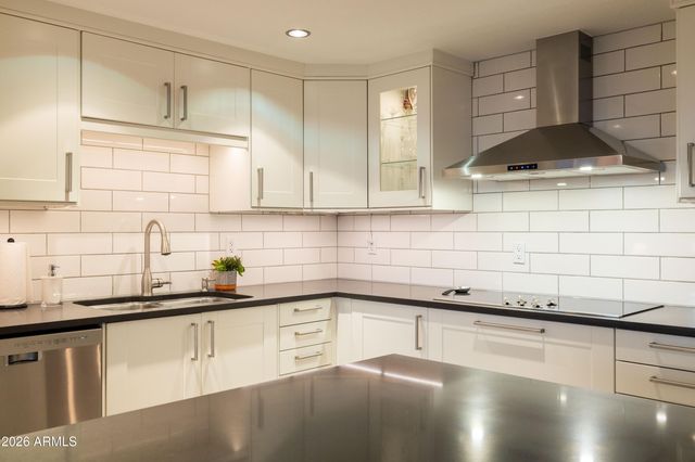 2323 N CENTRAL Avenue 1103, Phoenix, AZ 85004