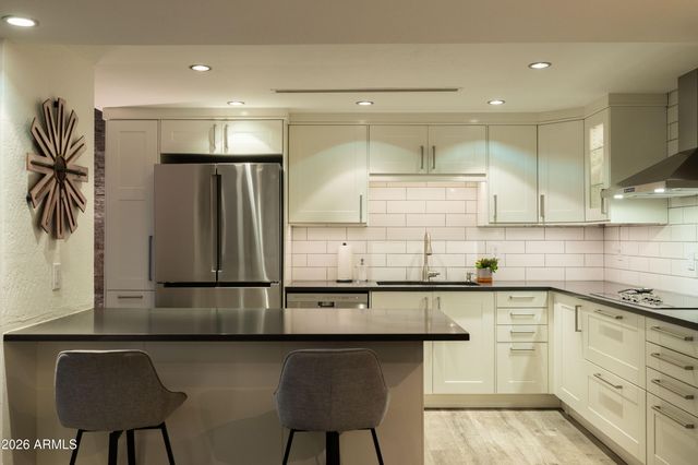 2323 N CENTRAL Avenue 1103, Phoenix, AZ 85004