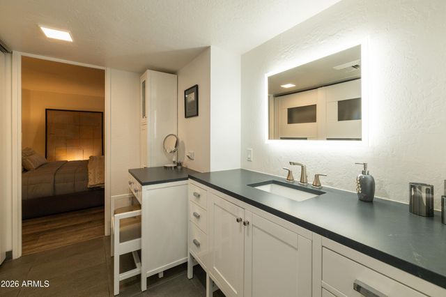 2323 N CENTRAL Avenue 1103, Phoenix, AZ 85004